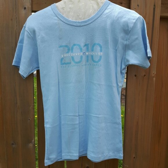 2010 Vancouver Olympics T-shirt NWT - Picture 1 of 4